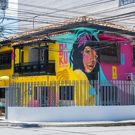 Baku Laureles Hostel Medellín Eksteriør bilde