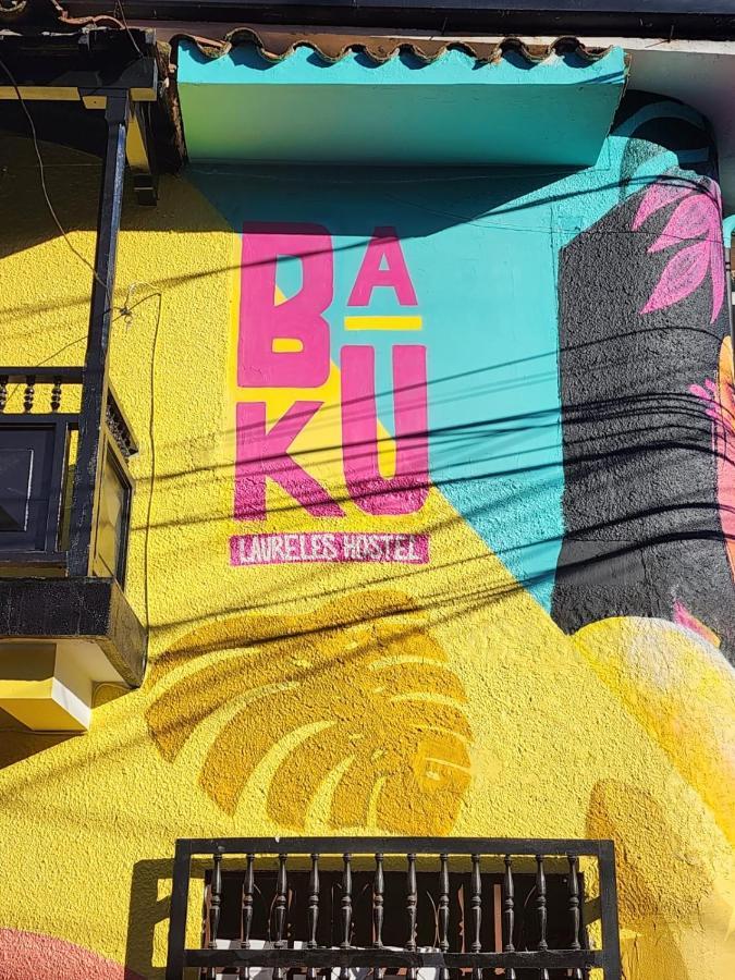 Baku Laureles Hostel Medellín Eksteriør bilde