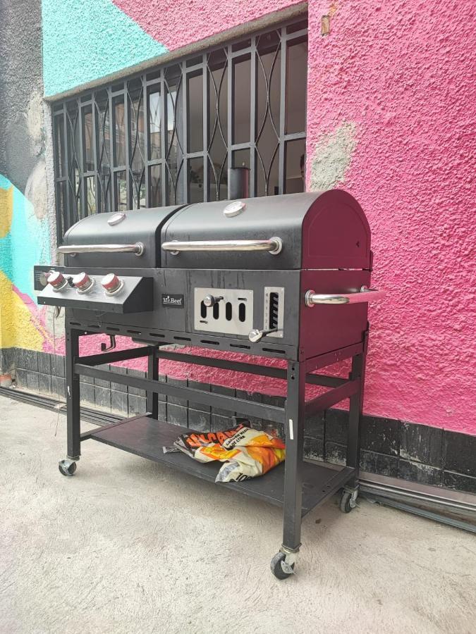 Baku Laureles Hostel Medellín Eksteriør bilde