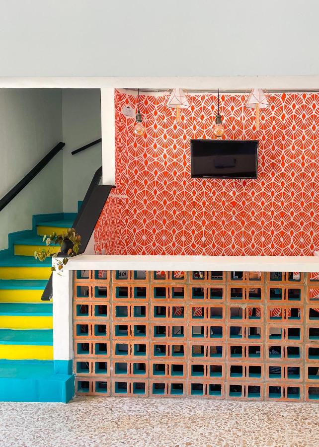 Baku Laureles Hostel Medellín Eksteriør bilde