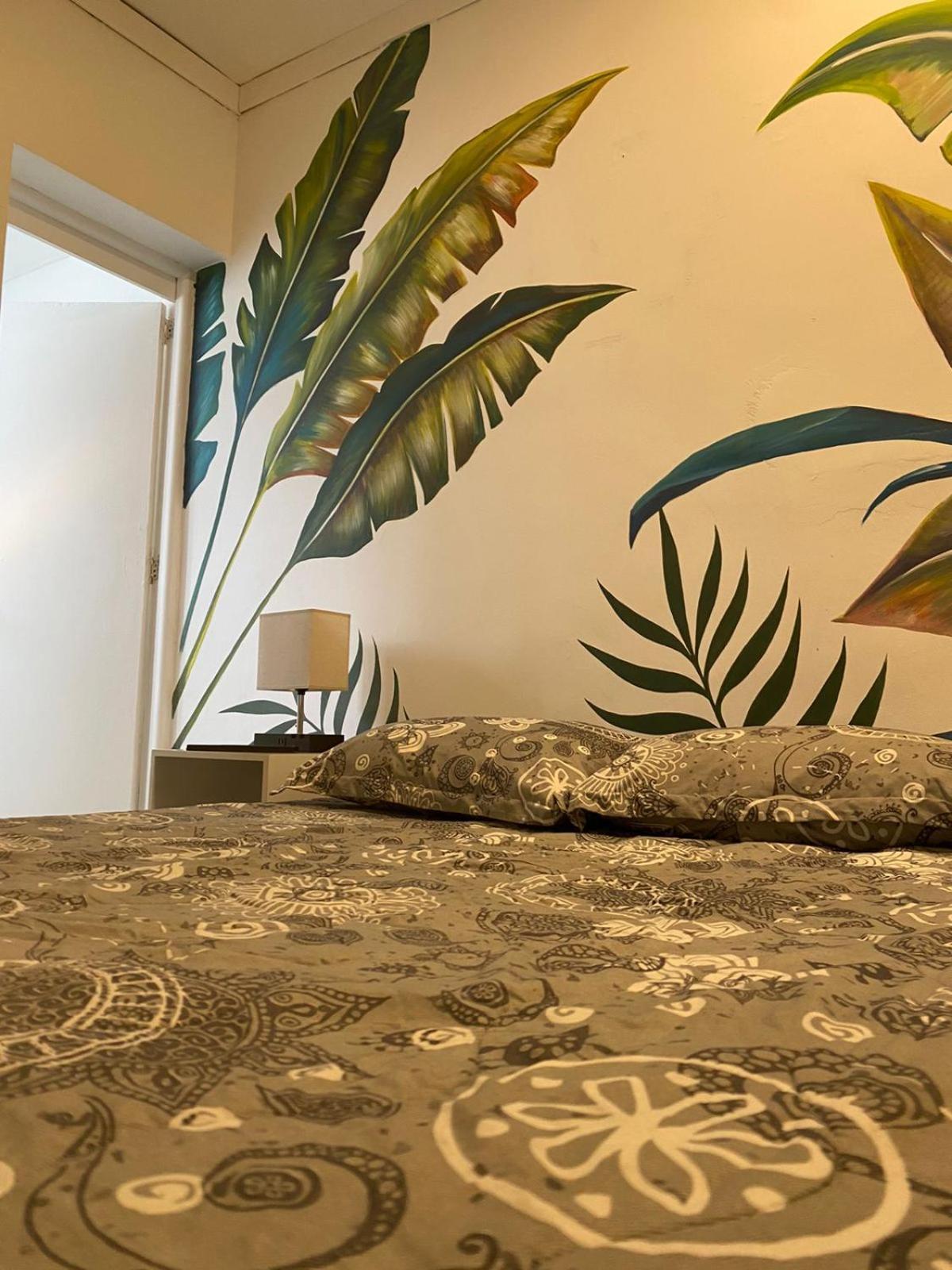 Baku Laureles Hostel Medellín Eksteriør bilde